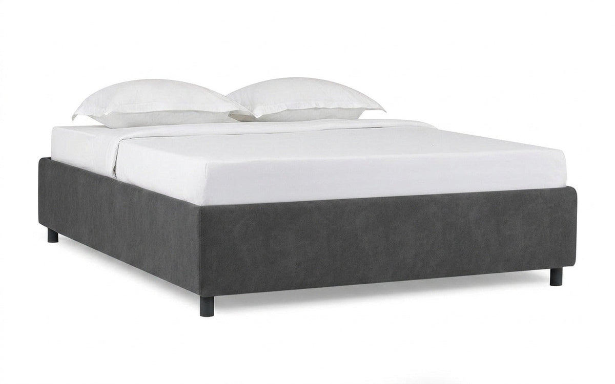 Base Dominus bed in Shammy Frosty fabric, product photo on white background